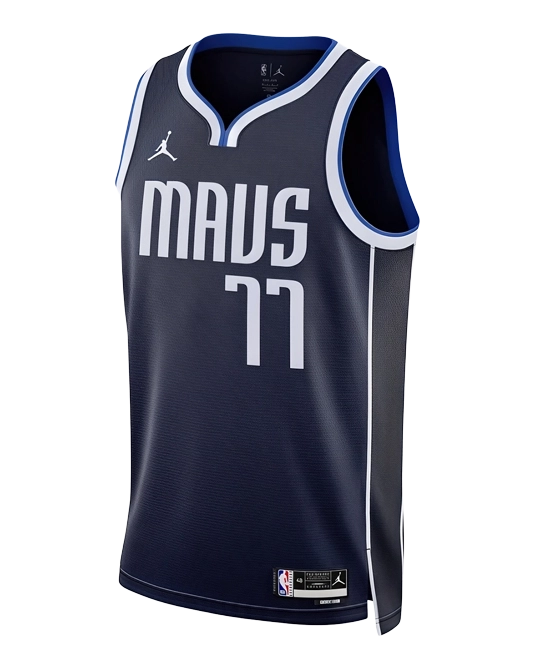 Джерси Луки Дончича Dallas Mavericks Statement Edition 2023/2024, вид спереди
