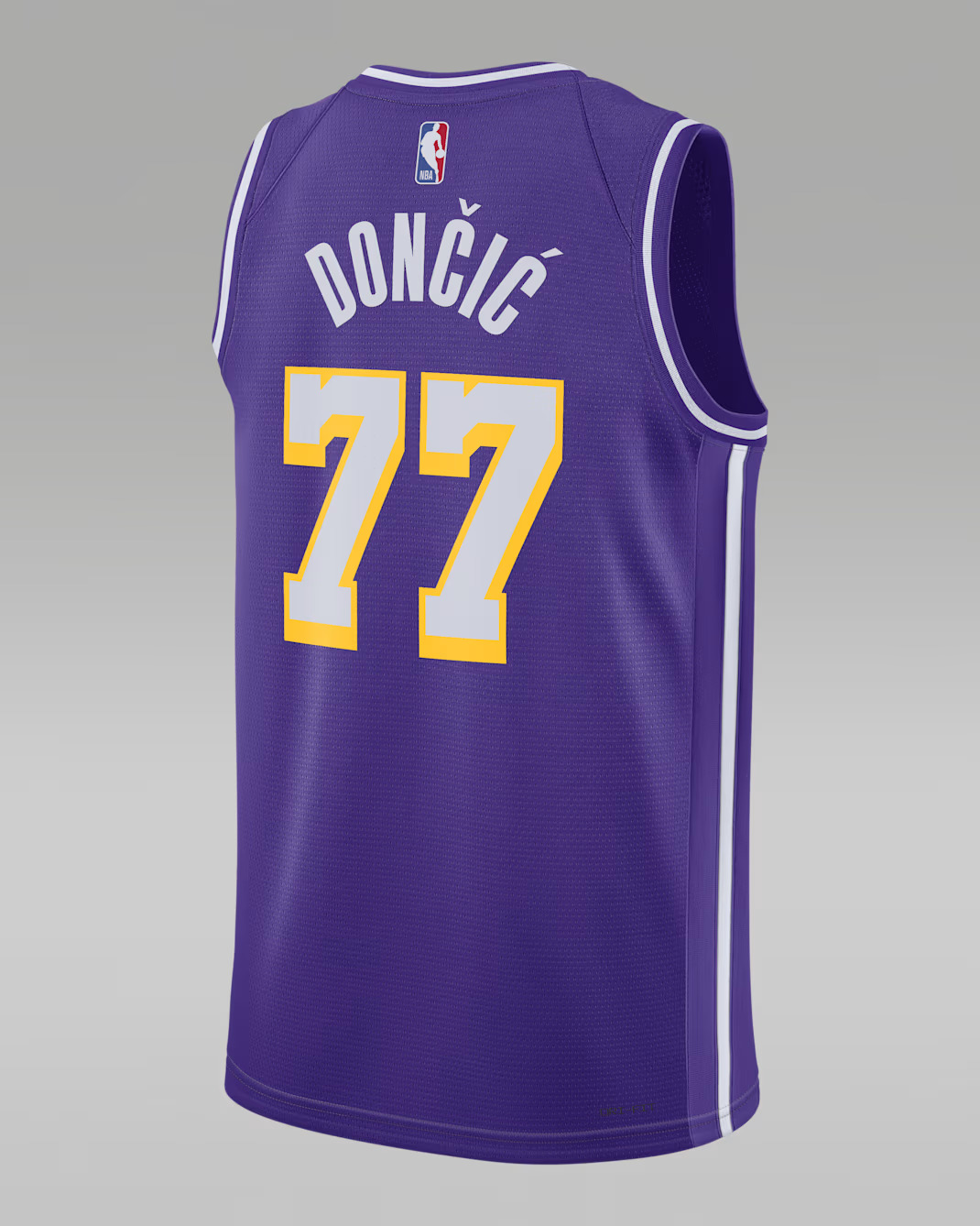 Лука Дончич Лос-Анджелес Лейкерс Statement edition